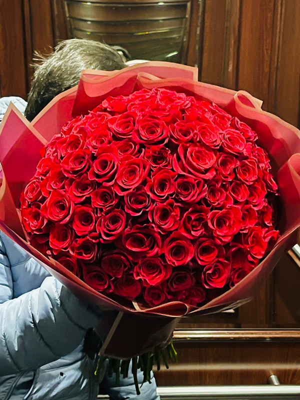 Hundred Kisses Bouquet, 100 red roses(24-100)